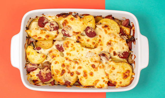 682X405_Gratinado-de-salchicha-y-papas-al-horno_Lorenzano.jpg 682X405_Gratinado-de-salchicha-y-papas-al-horno_Lorenzano.jpg