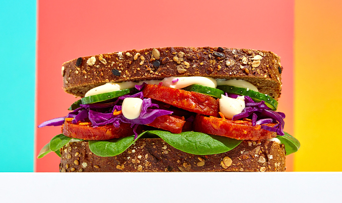 682X405_Sándwich-crujiente-con-col-morada-y-aioli-de-ajo-rostizado_Lorenzano.jpg